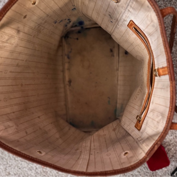 Louis Vuitton small neverfull bag - Picture 9 of 12